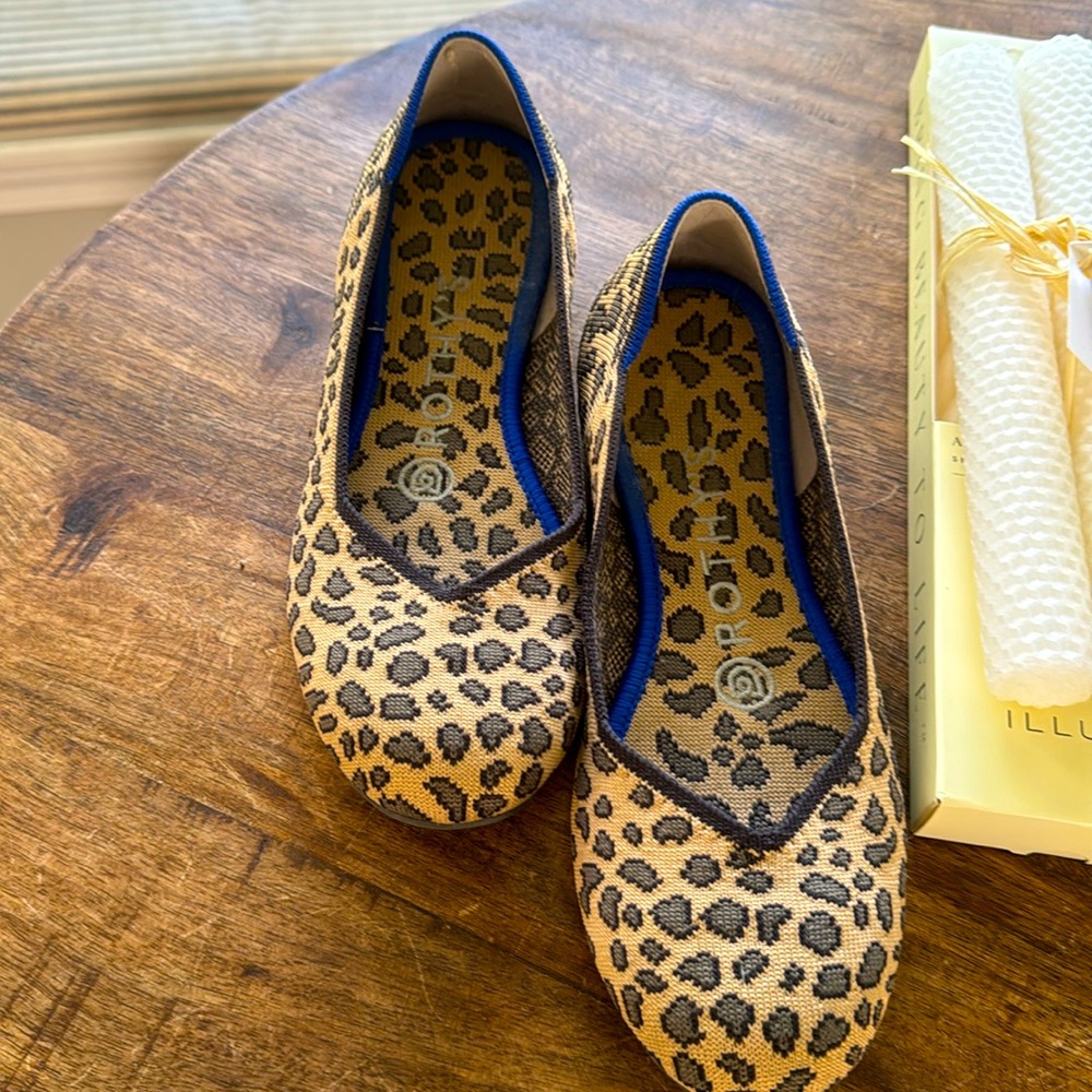 Rothy’s cheata print flats